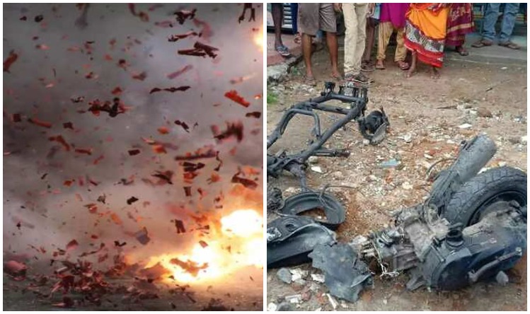 Explosion: स्कूटी पर लेकर जा रहे पटाखे में विस्फोट, पिता-पुत्र के उड़े चीथड़े