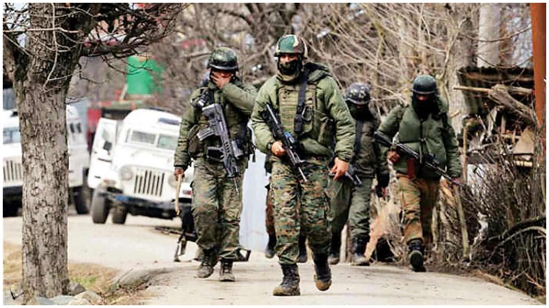 Jammu Kashmir Encounter: जम्मू कश्मीर पुलिस ने मुठभेड़ में लश्कर के खूंखार आतंकी सलीम पर्रे को मार गिराया