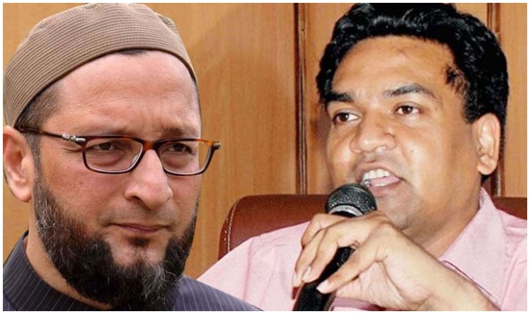 उत्तर प्रदेश: ऐशबाग के रोजा कार्यक्रम में शामिल हुए अखिलेश यादव, फिरंगी महली संग किया इफ्तार