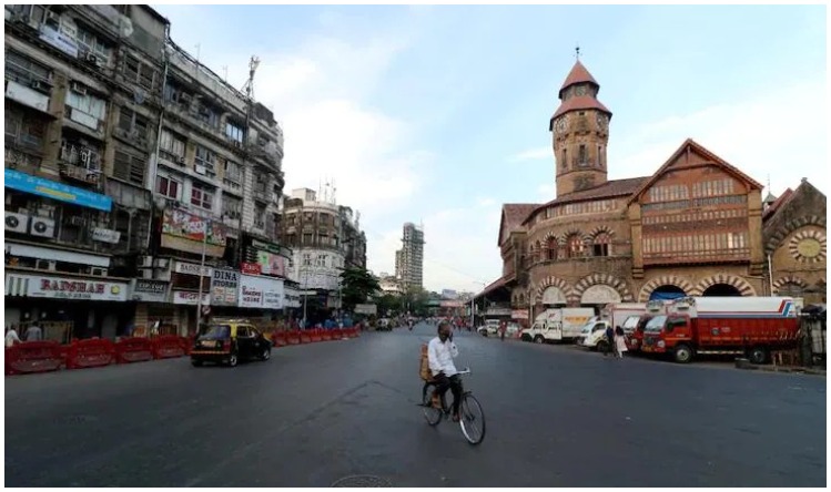 Mumbai: स्कूल में जय श्रीराम के नारे लगाने वाले 10 छात्र बर्खास्त, हिंदू संगठनों का प्रदर्शन