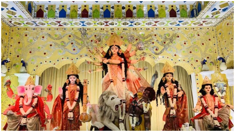 Navratri 2022: नवरात्रि के 9 दिन पहनें इन रंगों के वस्त्र, प्रसन्न होंगी माँ दुर्गा