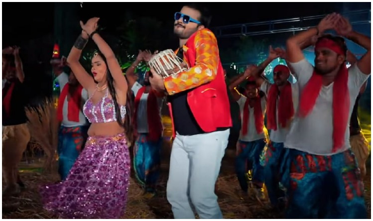 अरविंद अकेला और नेहा सिंह का गाना ‘नाच रे पतरकी’, इंटरनेट पर मचा रहा है बवाल