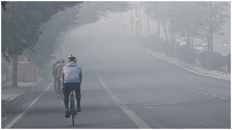 UP Weather Today: आज न निकलें घर से बाहर, UP में गर्मी दिखाएगी ऐसा तांडव, नोएडा से लेकर गाजियाबाद वालों तक के टपकेंगे पसीने
