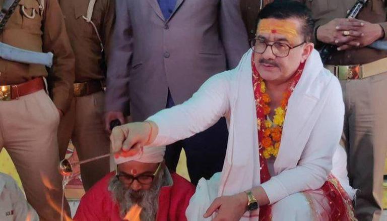 वसीम रिजवी को जूता मारने वाले को देंगे 11 लाख – वकी रशीद