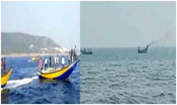 Andra Pradesh: आंध्र प्रदेश में समुद्री युद्ध, मछुआरों के 2 समूहों की झड़प में कई नावें बर्बाद,7 घायल