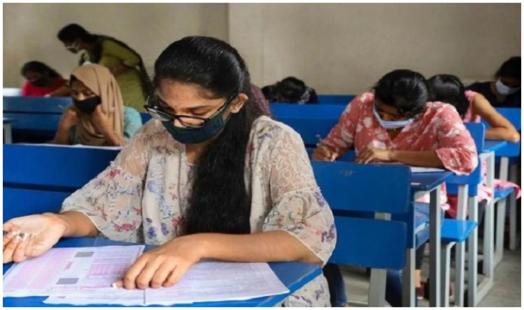 ROTARY INDIA LITERACY MISSION FIRST IN CLASS SIGN MoU रोटरी इंडिया लिटरेसी मिशन और फर्स्ट इन क्लास में एमओयू साइन हुआ