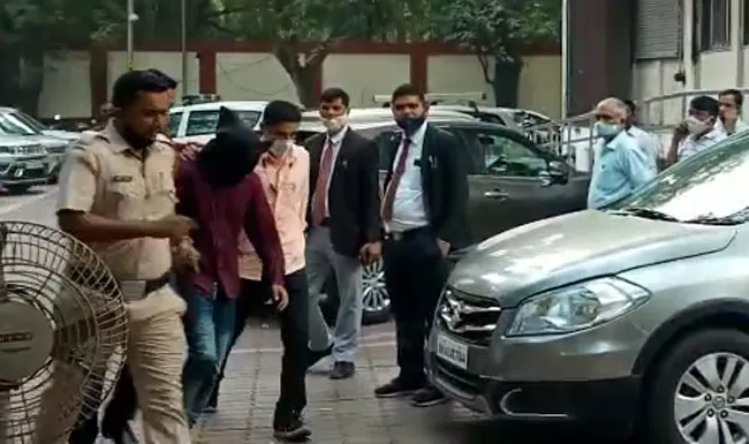 Bulli Bai app : मुंबई पुलिस को बुल्लीबाई केस के मुख्य आरोपी की चुनौती – दम है तो गिरफ्तार करो