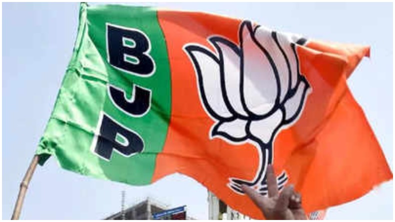 Punjab Assembly Election 2022: नवजोत सिंह सिद्धू के खिलाफ चुनाव लड़ेंगे अकाली दल के नेता बिक्रम सिंह मजीठिया