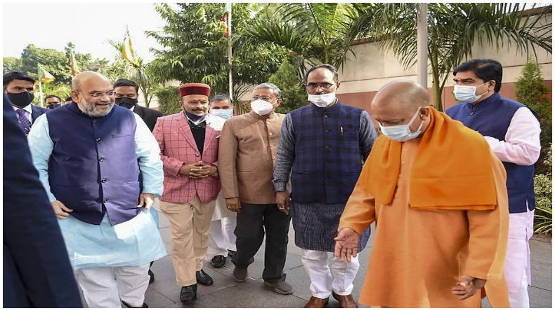 CM Yogi on Makar Sankranti: सीएम योगी ने चला खिचड़ी दांव