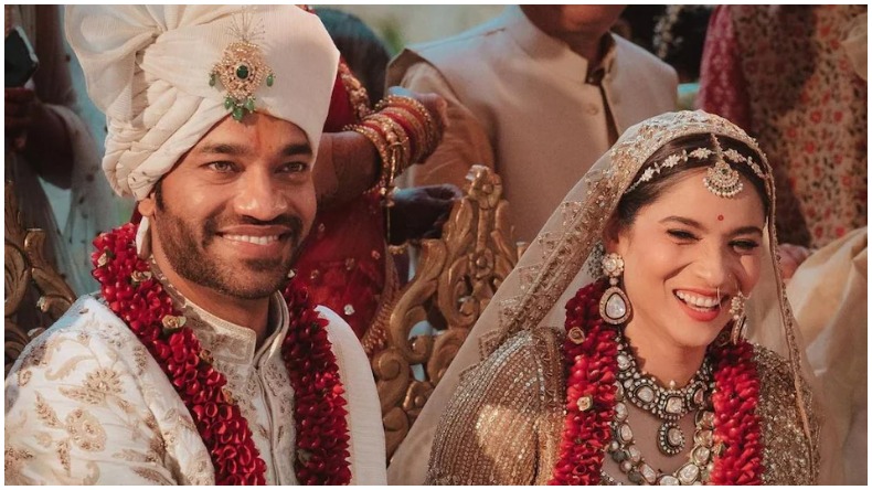 मां बनने वाली हैं Ankita Lokhande… ऐसे पहनी साड़ी की सामने आ गया सच