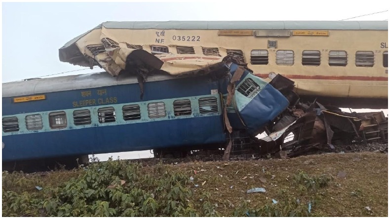 West Bengal COVID 19: पश्चिम बंगाल में कोरोना विस्फोट, 24 घंटे में कोरोना के 22,645 केस, 28 लोगों की मौत