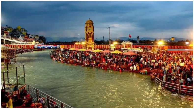 Makar Sankranti 2024: मकर संक्रांति क्यों मनाई जाती है, दान करने से सूर्य और शनिदेव की बनी रहती है कृपा