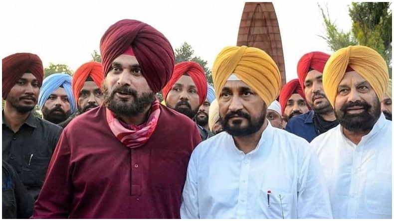 UP Elections 2022: यूपी में कांग्रेस के सीएम चेहरे को लेकर सियासत तेज़, प्रियंका बोली- “मेरे अलावा क्या और कोई चेहरा दिख रहा है?”