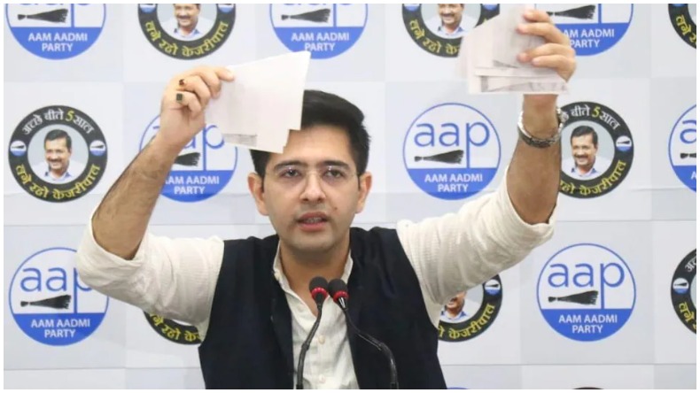 पंजाब में AAP के टिकट बंटवारे में कटा बवाल, कार्यकर्ताओं ने सहप्रभारी राघव चड्डा को घेरा