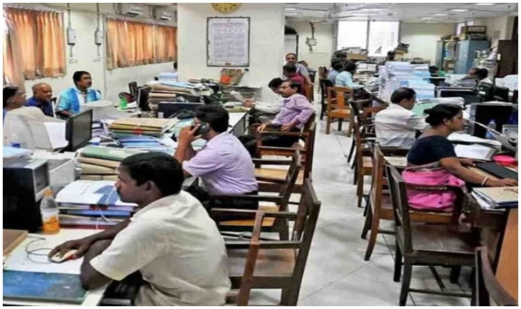 Corona; दिल्ली सरकार ने रद्द की सभी सरकारी कर्मचारियों और अधिकारियों की छुट्टियां