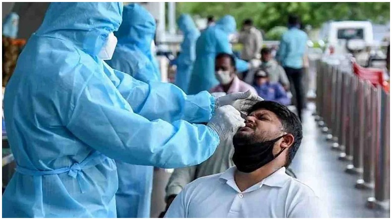 Maharashtra Corona: स्कूल में कोरोना विस्फोट, एक साथ 38 बच्चों के पॉजिटिव आने से प्रशासन में मचा हड़कंप