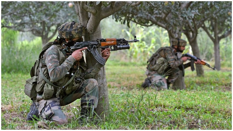 Jammu Kashmir encounter: अवंतीपोरा में आतंकियों और सुरक्षाबलों में मुठभेड़, सुरक्षाबलों ने इलाके को घेरा