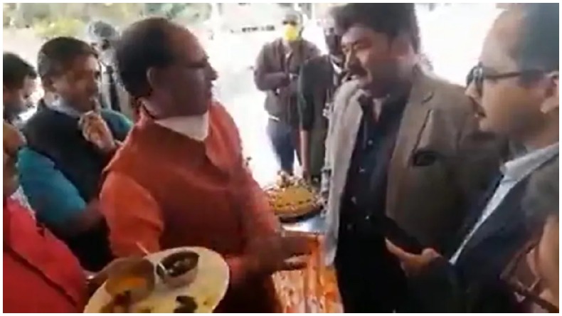 UP Election Phase 4 Voting: यूपी में चौथे चरण के तहत 9 ज़िलों की 59 सीट पर वोटिंग शुरू, मैदान में 624 उम्मीदवार