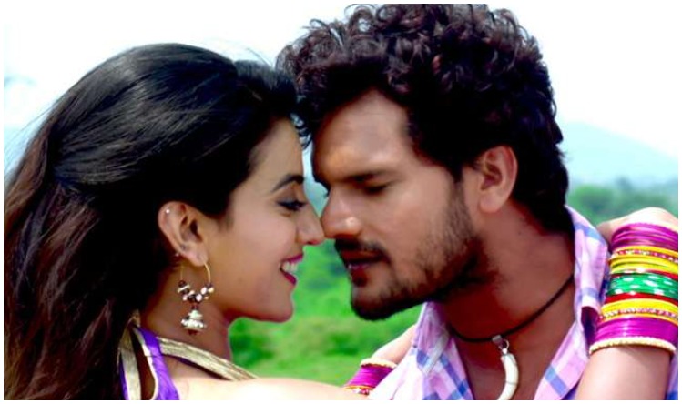Bhojpuri : Khesari ने बॉलीवुड को छुड़ाए छक्के! दो म्यूजिक वीडियोज़ ने इस साल किया टॉप