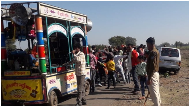MP Dalit Wedding : दलित की शादी में बजा डीजे तो दबंगों ने तंबू उखाड़ा, खाना फेका