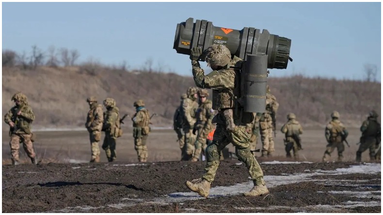 Ukraine Invasion: अमेरिका ने रूस को दिया एक और बड़ा झटका, वोदका आयात पर लगाई रोक