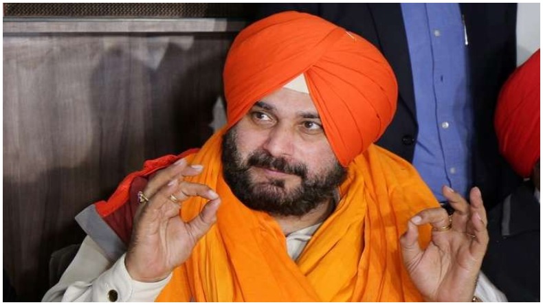 Navjot Singh Sidhu Road Rage Case: तीन दशक पुराने मामले ने पंजाब कांग्रेस चीफ की बढ़ाई मुश्किल, गंभीर अपराध की याचिका में सुप्रीम कोर्ट ने भेजा नोटिस