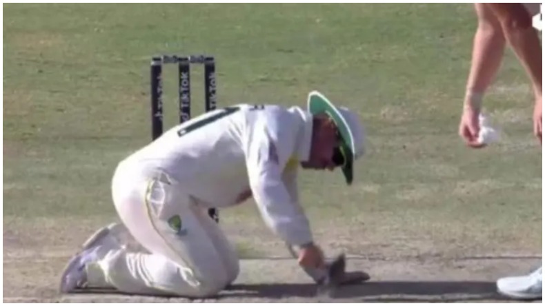 PAK vs ENG: फॉर्म में लौटे बाबर आजम ने जड़ा तूफानी शतक, पाकिस्तान ने इंग्लैंड को 10 विकेट से धोया