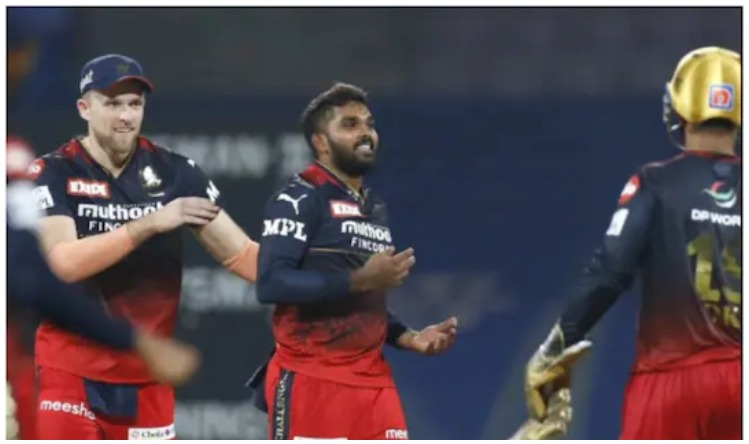 KKR vs RCB: सुनील नरेन ने तोड़ा लसिथ मलिंगा को पीछे, साथ ही बने कई गजब के रिकॅार्ड्स