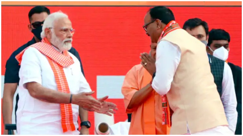 केशव-ब्रजेश ही नहीं जयंत-अनुप्रिया भी योगी के पीछे पड़े, इन दो मुद्दों पर नहीं दिया समर्थन