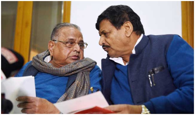 शिवपाल यादव ने आजमाए सारे हथकंडे, फिर भी क्यों अटकी है भाजपा में एंट्री