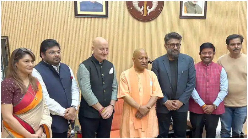 Yogi Adityanath Oath Ceremony: योगी आदित्यनाथ चुने गए विधायक दल के नेता