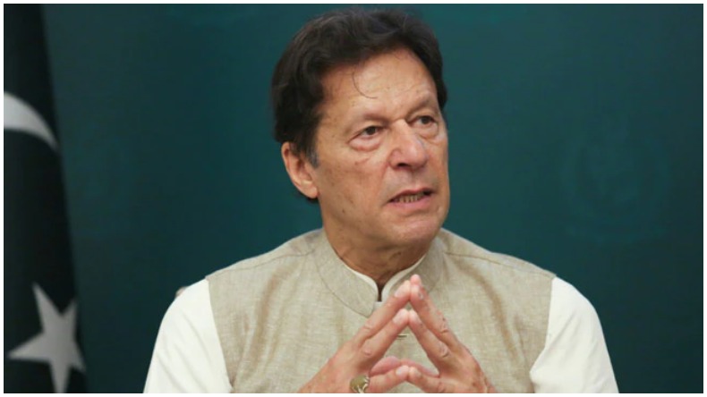 Pakistan News: कभी भी गिरफ्तार हो सकते है पाक पीएम शहबाज शरीफ, जानिए क्या है मामला..