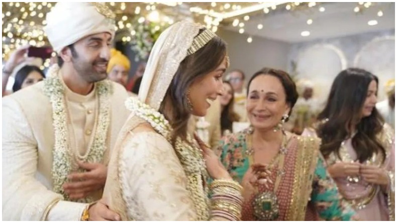 वेडिंग फोटो में आलिया रणबीर की किसिंग फोटो देख सोशल मीडिया पर भड़के लोग, किया ट्रोल