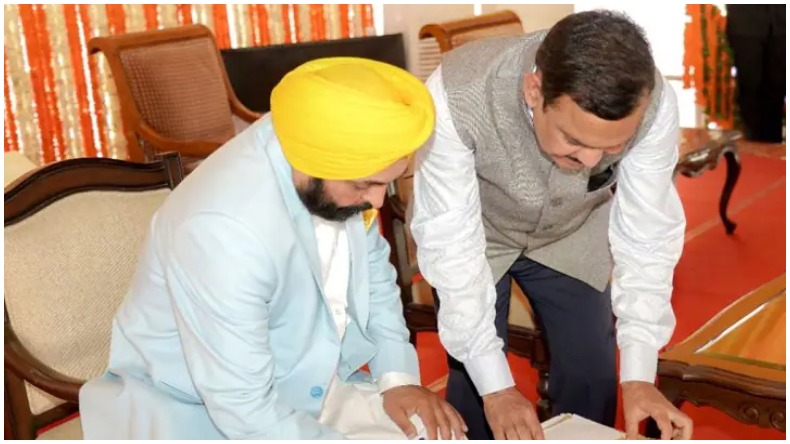 सीएम केजरीवाल और पंजाब के अधिकारीयों के बीच हुई मीटिंग पर कांग्रेस का सवाल- क्या नाम के मुखिया हैं भगवंत मान