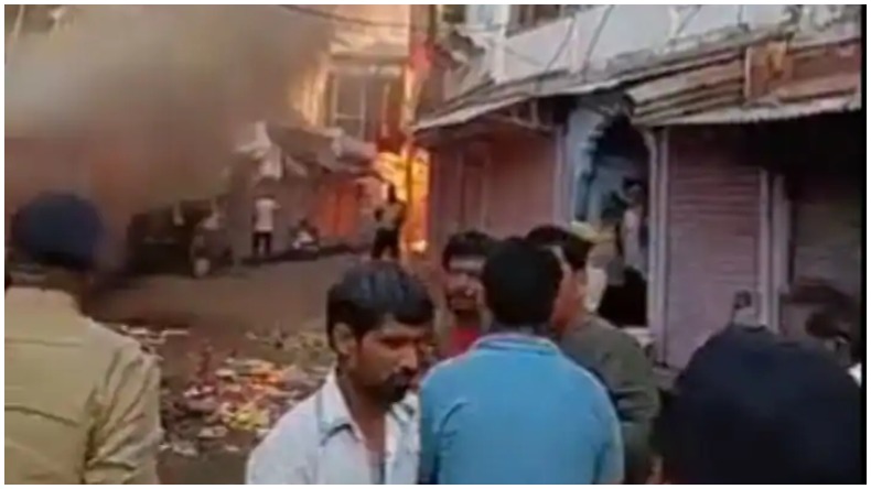 क्राइम: शराब की दुकान के आगे पूर्व पार्षद के बेटे की हत्या, 3 हिरासत में