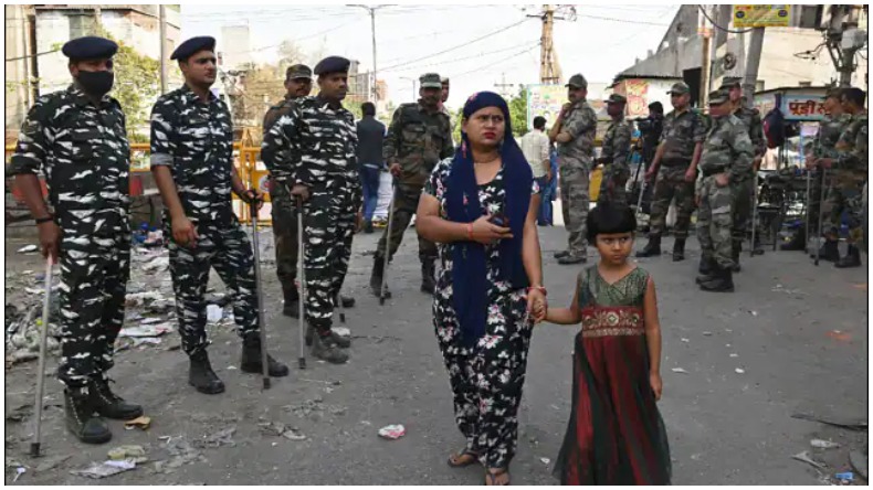 जहांगीरपुरी हिंसा : दिल्ली पुलिस कमिश्नर ने अमित शाह को सौपी मामले की डिटेल