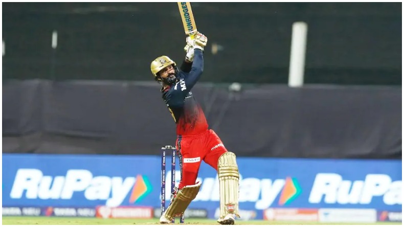 IPL के इस सीजन में इन दो खिलाडियों ने मचाया तहलका, MI और KKR ने नहीं किया था रिटेन