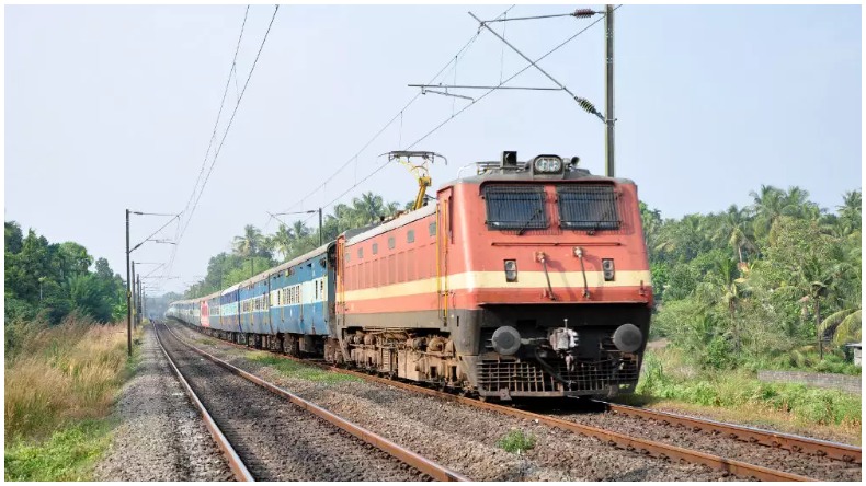 रेलवे से सफर करने वालों के लिए जरूरी खबर, बेडरोल को लेकर IRCTC ने दी ये जानकारी