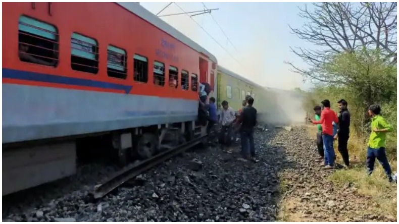 रेलवे से सफर करने वालों के लिए जरूरी खबर, बेडरोल को लेकर IRCTC ने दी ये जानकारी