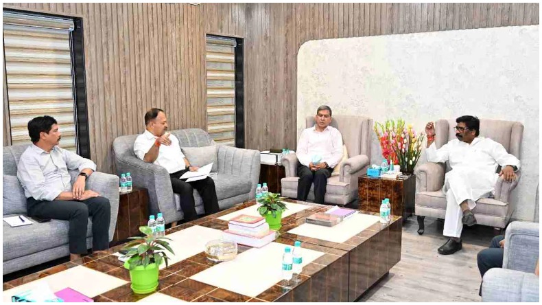 हेमंत सोरेन की विधानसभा सदस्यता जानें पर क्या जाएगी CM की कुर्सी? जानें क्या विकल्प हैं