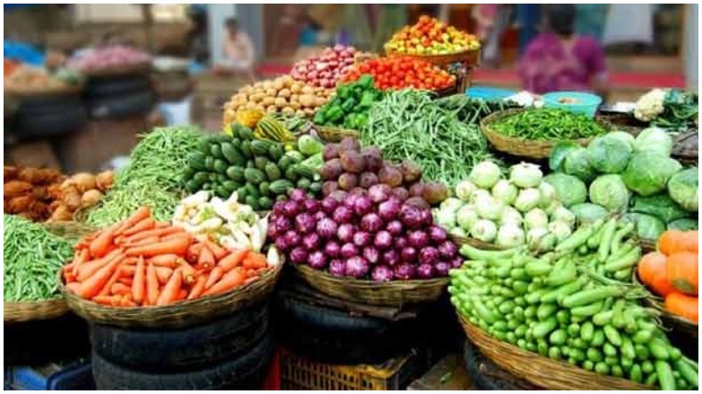 Delhi Tomato Price: दिल्ली में आसमान छू रहीं हैं टमाटर की कीमतें, वजह जान चौंक जाएंगे