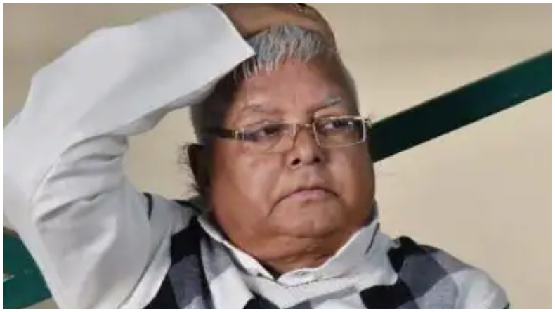 लालू परिवार के ठिकानों पर ED की छापेमारी, RJD चीफ बोले- गर्भवती बहू को 15 घंटों तक बैठाकर रखा