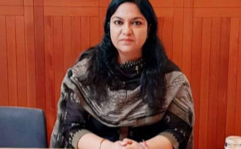 JHARKHAND : युवा नई रोजगार नीति का कर रहे विरोध, पुलिस ने बरसाई लाठियां