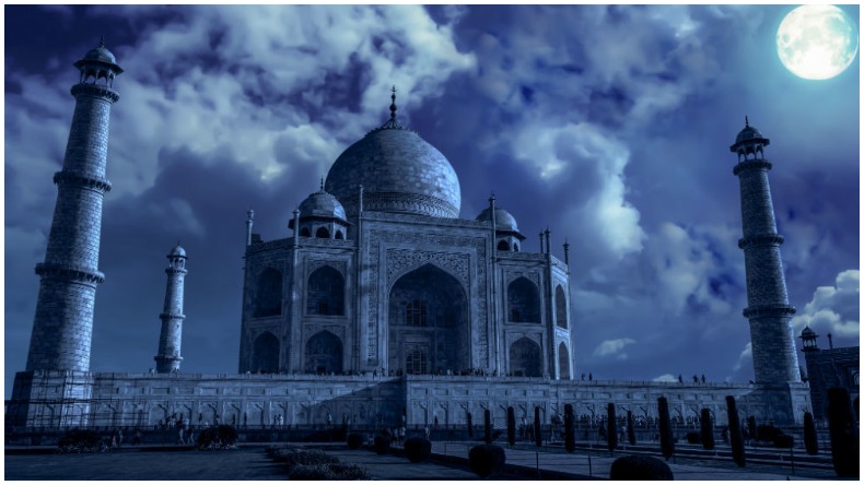 ऐसी तमंचे वाली दुल्हनिया नहीं देखी होगी, ससुराल पहुँचते ही दरवाजे पर तमंचे से किया फायर