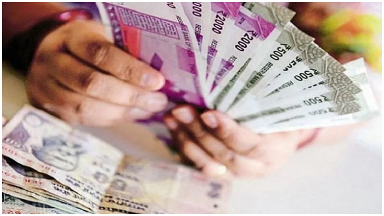 गुजरात: जूनागढ़ में दरगाह के अवैध निर्माण को लेकर विरोध, भीड़ ने पुलिस चौकी पर किया पथराव