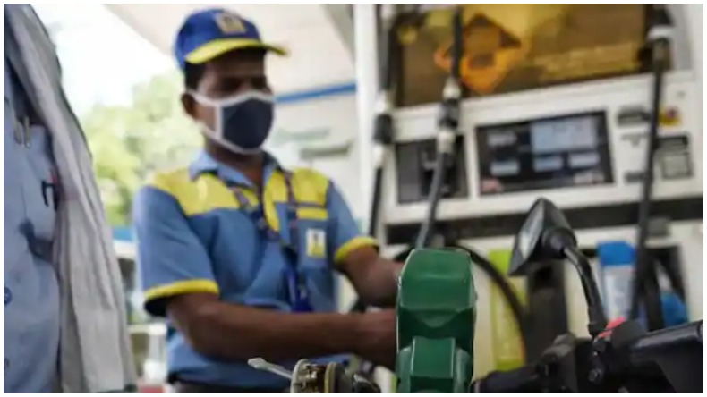 Crude Oil Import: रिकॉर्ड स्तर पर पहुंचा भारत का रूस से तेल आयात, हर दिन 1.4 मिलियन बैरल का इम्पोर्ट