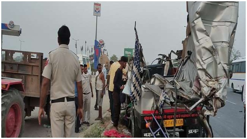 कर्नाटक में भीषण हादसा: ट्रक और जीप में टक्कर,तीन बच्चों समेत 9 लोगों की मौत, 13 घायल