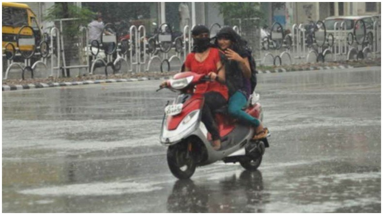 Delhi News:दिल्ली में गर्मी से राहत…बारिश के बाद मौसम हुआ सुहाना