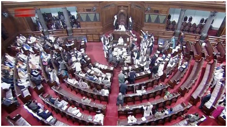 कांवड़ यात्रा पर अपने बयान से पलटे मुख्तार, योगी सरकार के फैसले को किया सपोर्ट