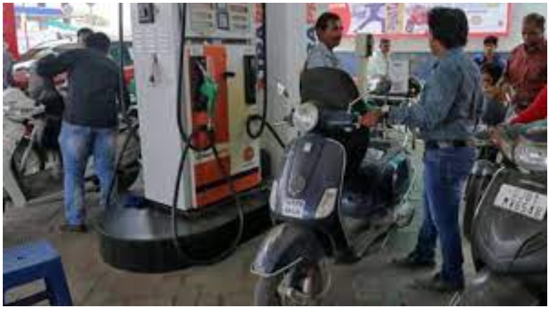 Crude Oil: रूस बना भारत का सबसे बड़ा तेल सप्लायर, प्रतिदिन हो रहा 10 लाख बैरल का आयात